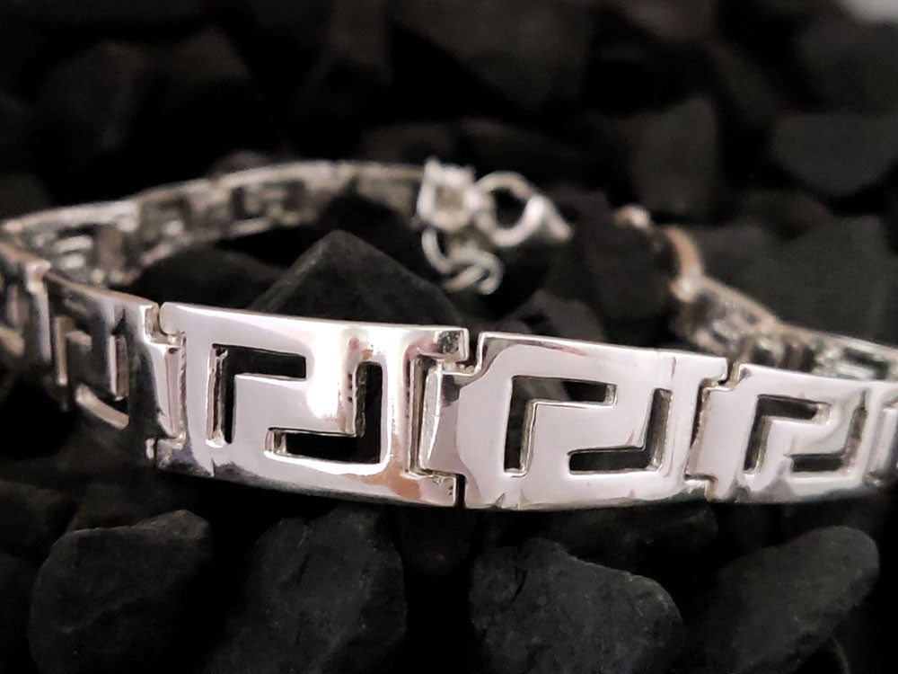 Greek Key Meander Gradual Silver Bracelet