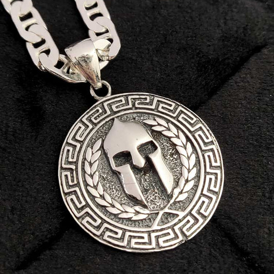 Close-up of Sterling Silver 925 Spartan Helmet Pendant – Detailed view of the handcrafted Spartan helmet pendant featuring the Greek Key (Meander) design.