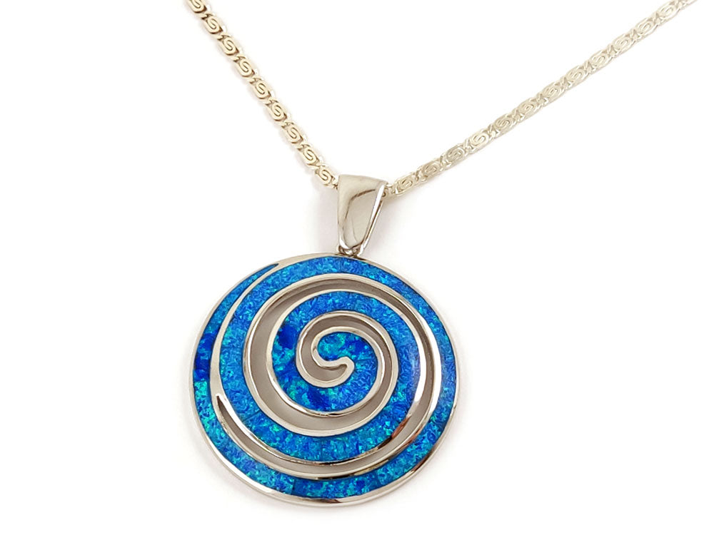 Collier avec pendentif en spirale grecque et opale bleue, 40 mm