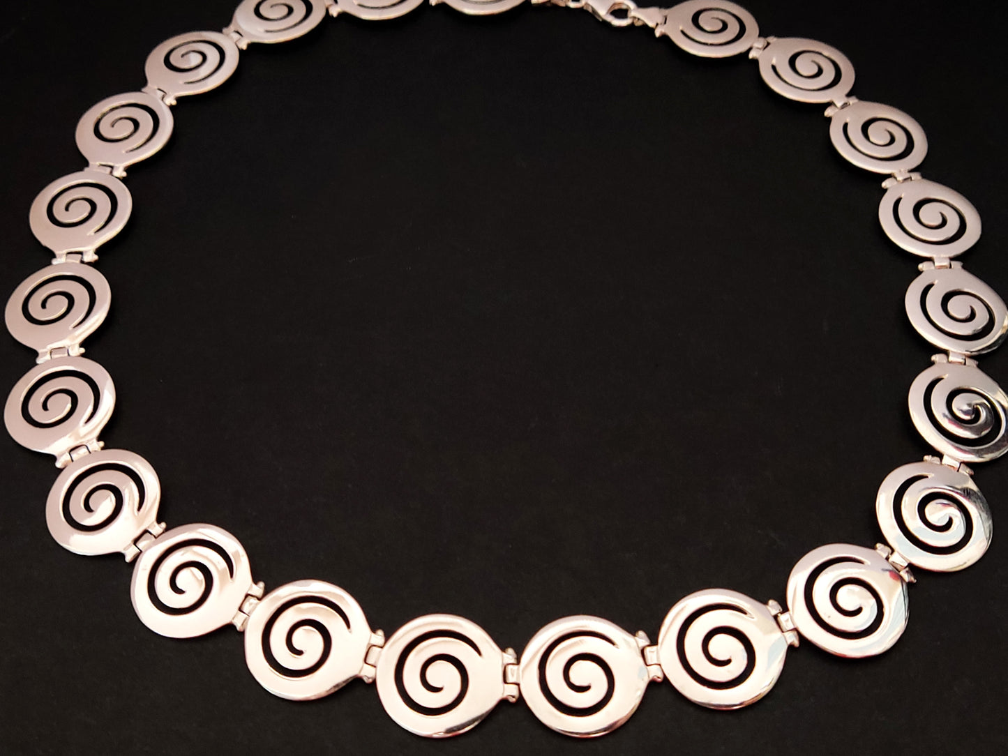 Greek Spiral Silver Necklace 19mm