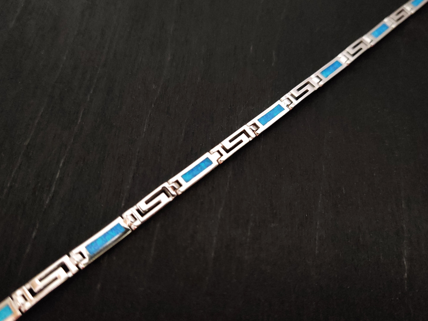 Bracelet en argent et opale bleue clé grecque 4 mm