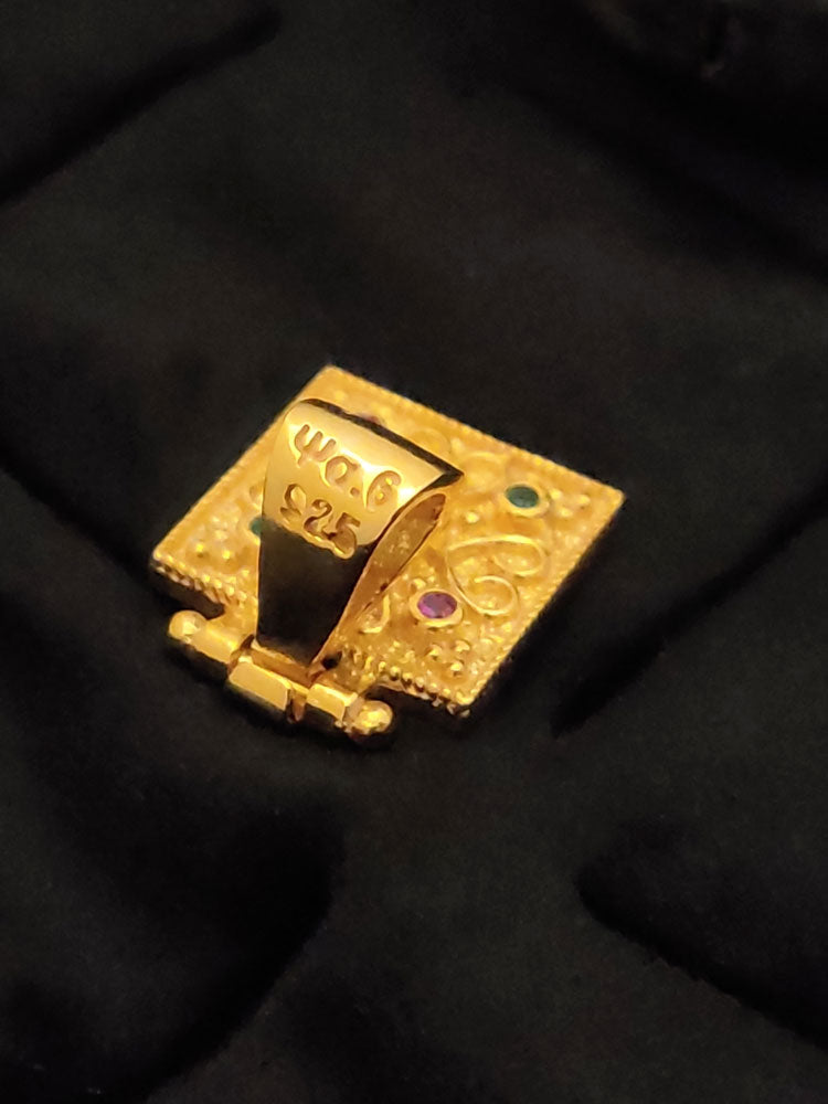 Handcrafted Greek Byzantine Jewelry Pendant – Sterling silver gold-plated pendant, highlighting its intricate details and cultural significance.