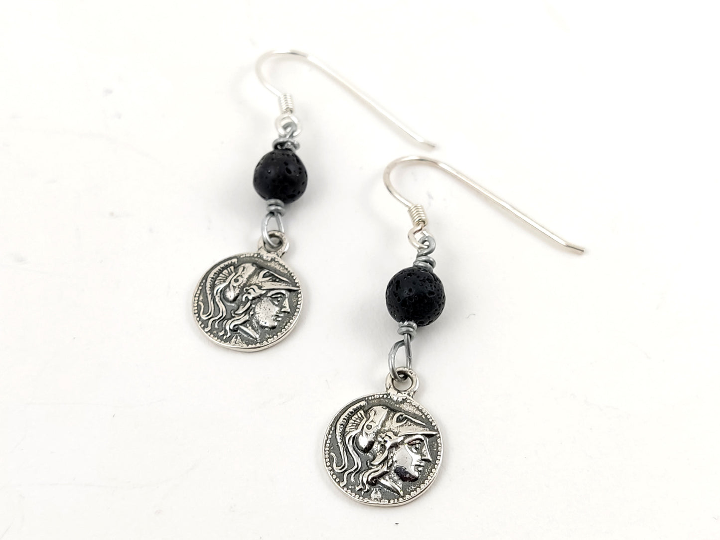 Boucles d’oreilles Athéna en argent de lave grecque