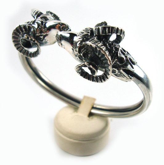 Bracelet grec de manchette de tête de grand bélier