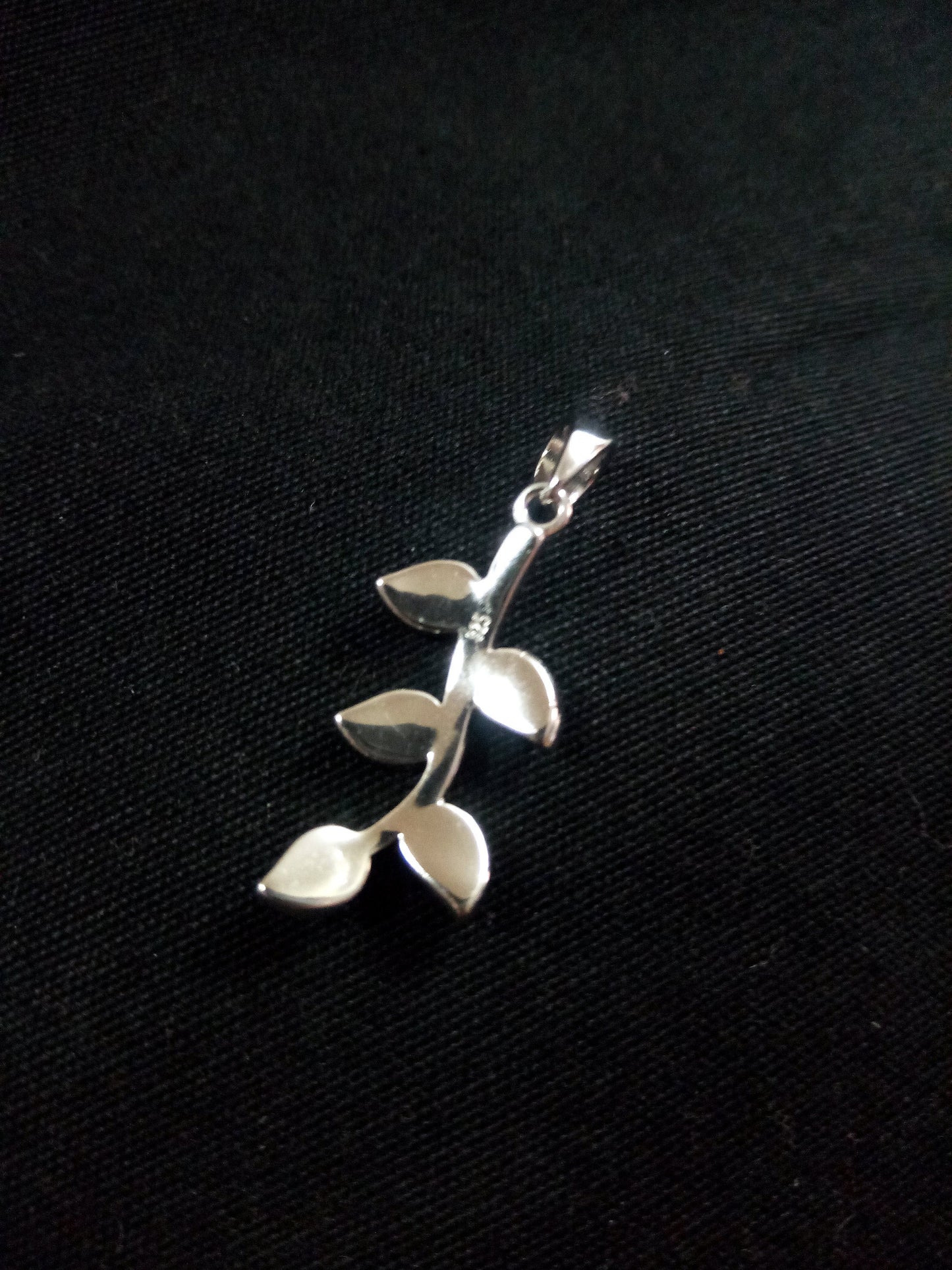 Sterling Silver 925 Greek Olive Leaf Fire Blue Opal Pendant 13x25mm, Greek Opal Leaves Pendant, Greek Jewelry, Griechischer Opal Schmuck