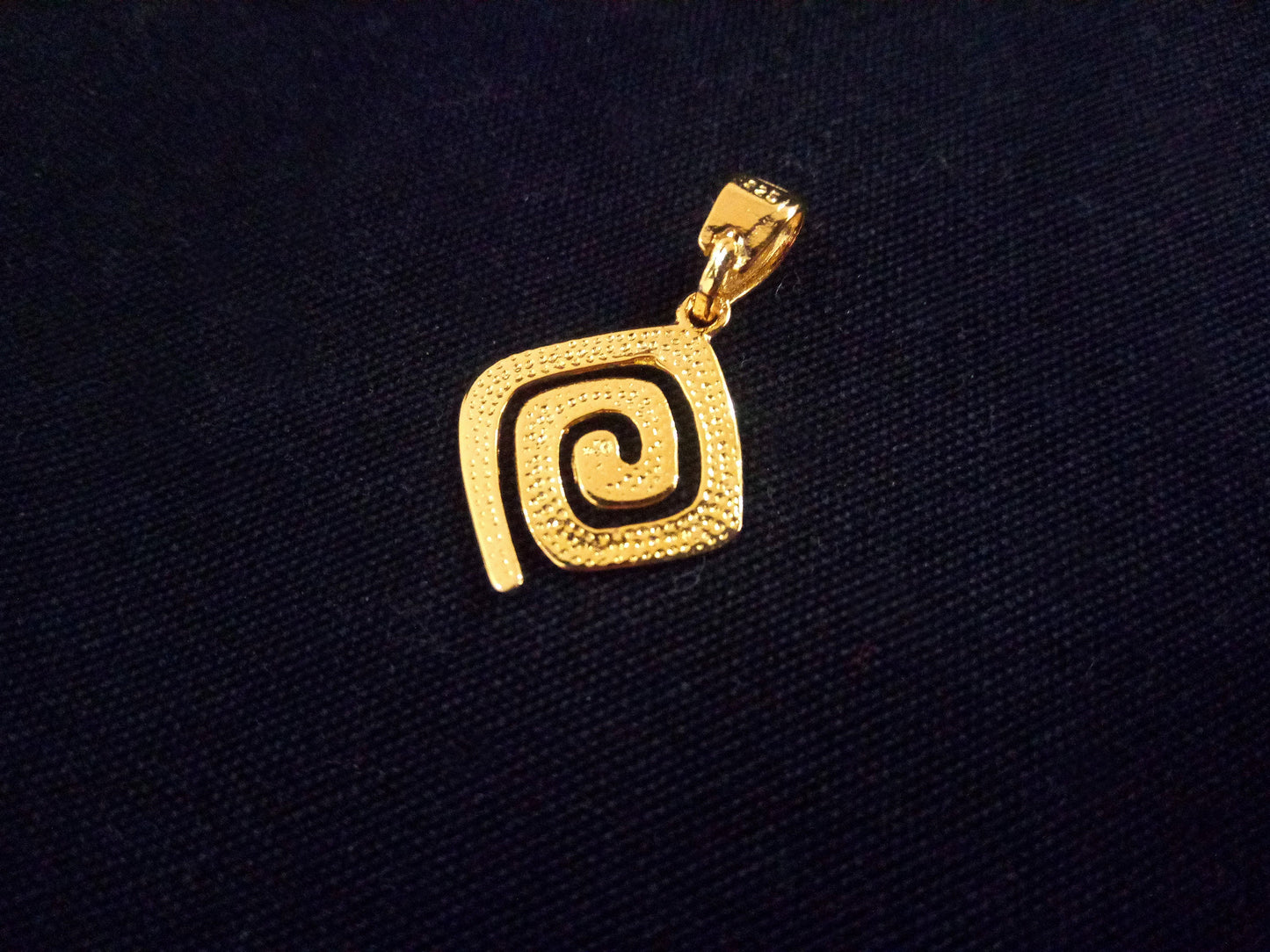 Sterling Silver 925 Greek Infinity Key Swirl Vortex 13x13mm Gold Plated 22K Pendant, Meander Silver Pendant, Griechischer Silber Anhanger