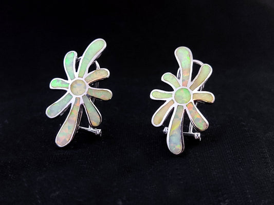 Sterling Silver 925 Fire Rainbow White Opal Flower Earrings, Flower Earrings, White Opal Earrings With French Clip, Griechischer Ohrringe
