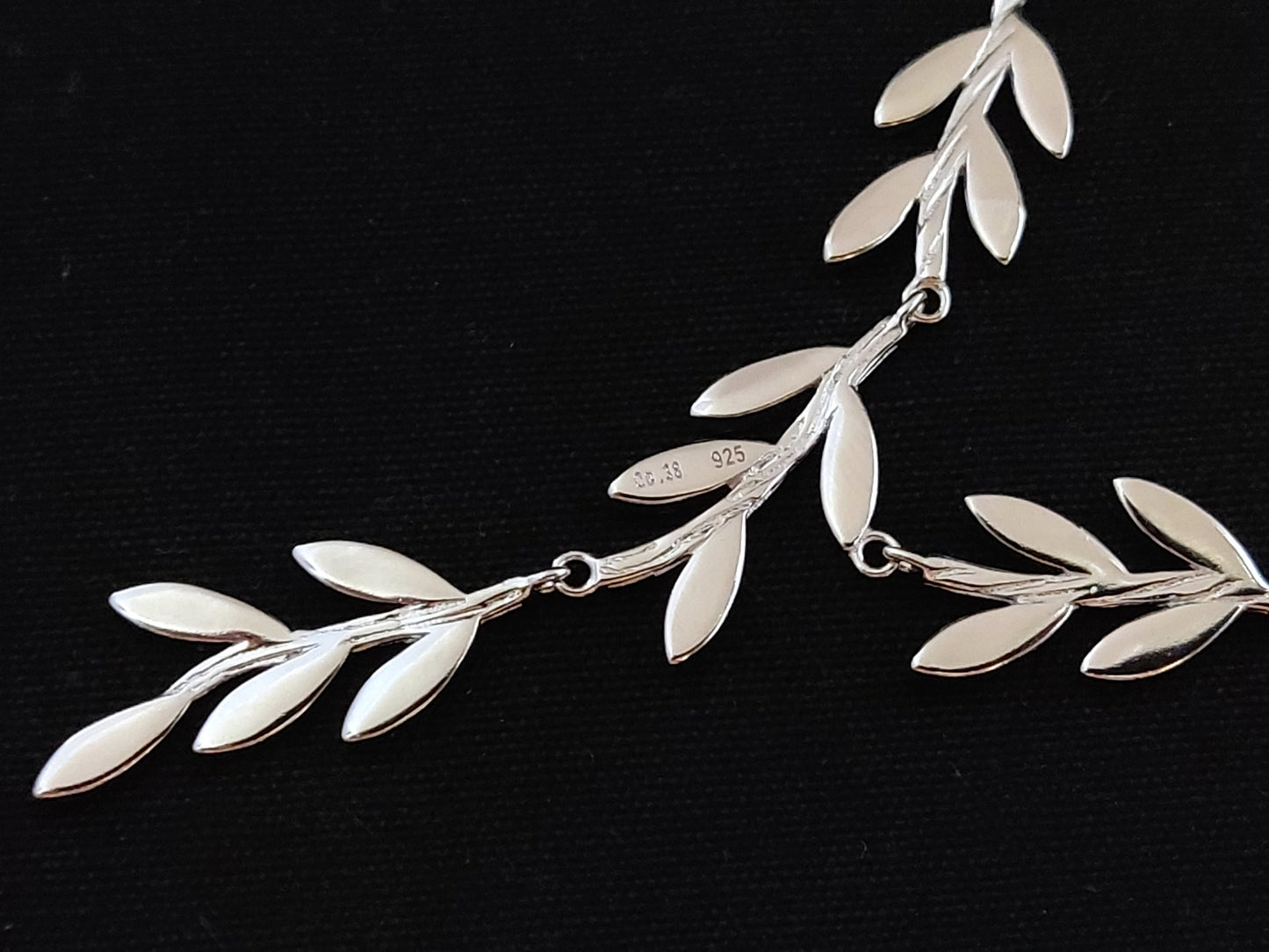 Sterling Silver 925 Fire Rainbow Blue Opal Olive Leaf Leaves Fine Necklace, Athena Necklace, Blau Opal Herz Anhanger, Bijoux Grecque, Heart