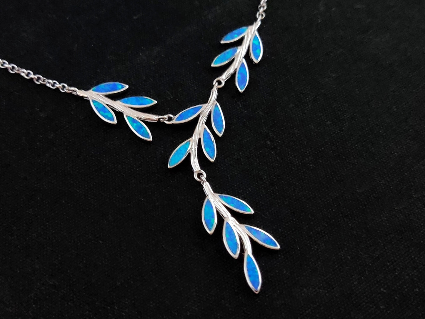 Sterling Silver 925 Fire Rainbow Blue Opal Olive Leaf Leaves Fine Necklace, Athena Necklace, Blau Opal Herz Anhanger, Bijoux Grecque, Heart