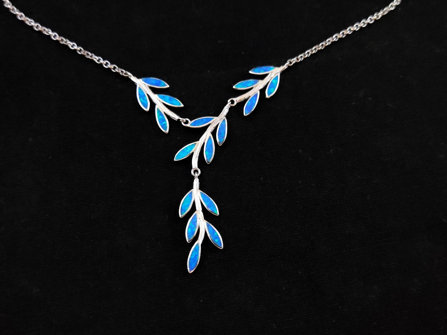 Sterling Silver 925 Fire Rainbow Blue Opal Olive Leaf Leaves Fine Necklace, Athena Necklace, Blau Opal Herz Anhanger, Bijoux Grecque, Heart