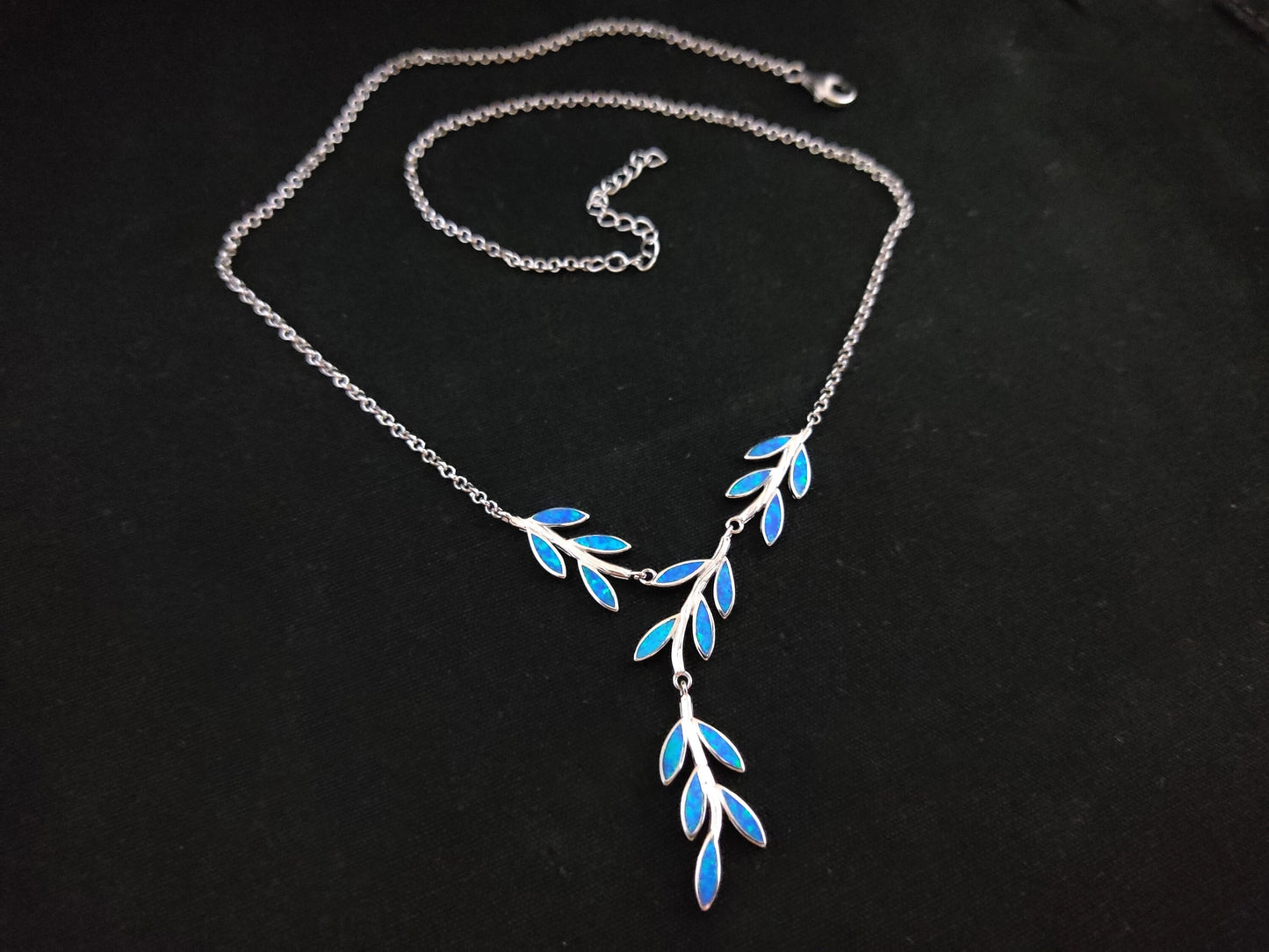 Sterling Silver 925 Fire Rainbow Blue Opal Olive Leaf Leaves Fine Necklace, Athena Necklace, Blau Opal Herz Anhanger, Bijoux Grecque, Heart