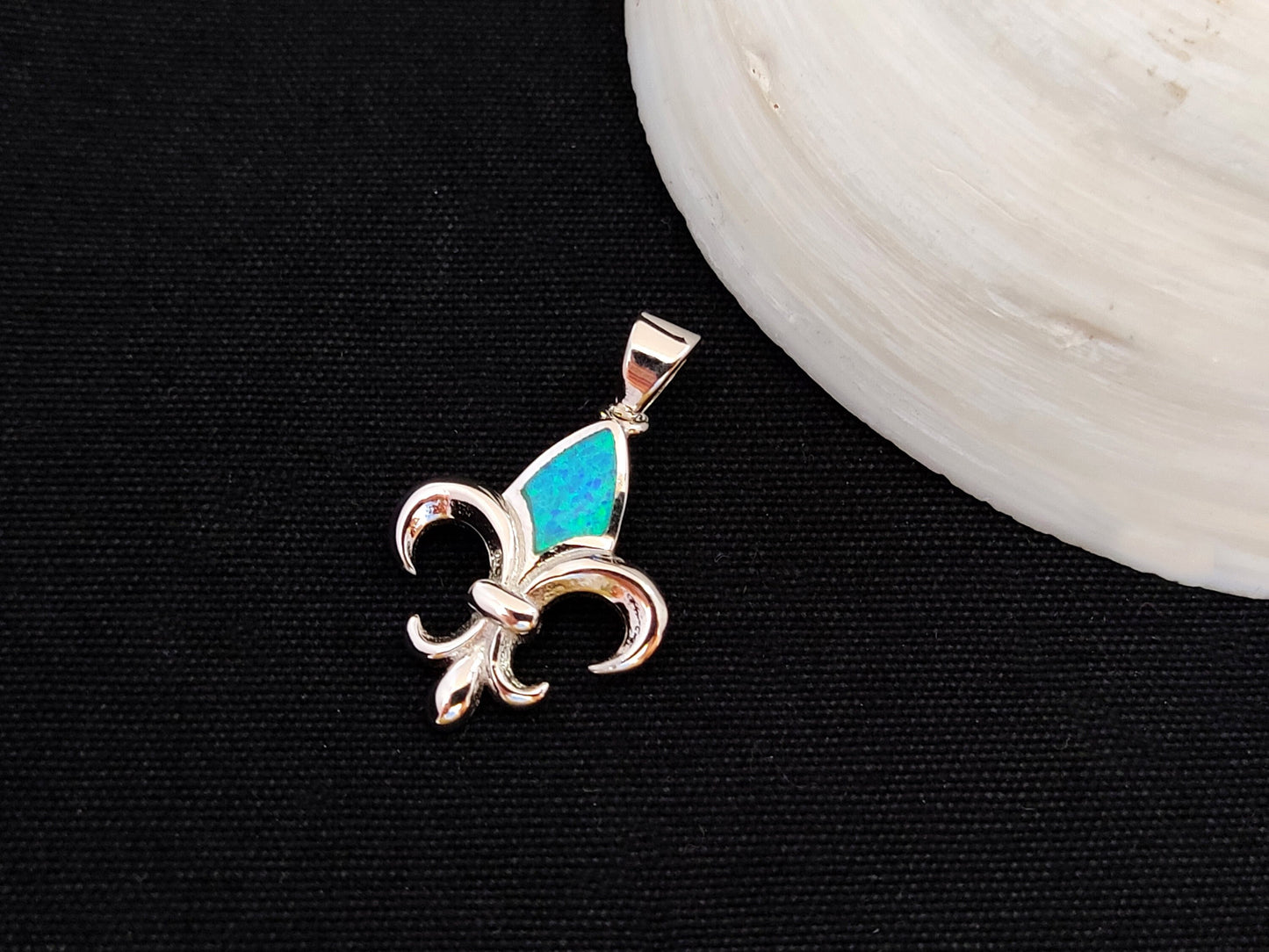 Sterling Silver 925 Blue Opal Fleur-de-lis lys French Lily Knight Pendant, Opal Lily Pendant, French Jewelry, Griechischer Opal Anhanger,
