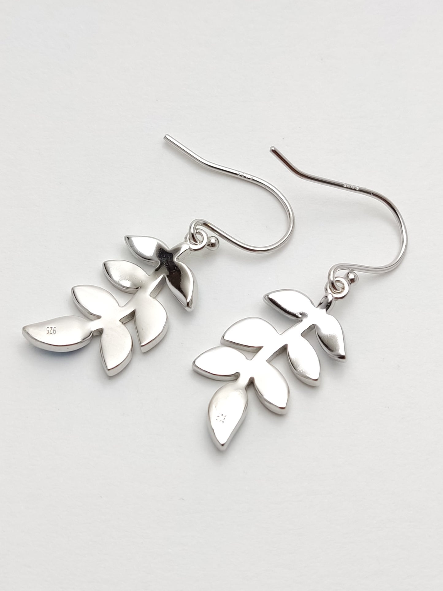 Greek Silver Leaf Leaves Fire Ocean Blue Opal Dangle Earrings, Jewelry From Greece, Griechischer Silber Ohrringe, Bijoux De Grece, 25x12mm