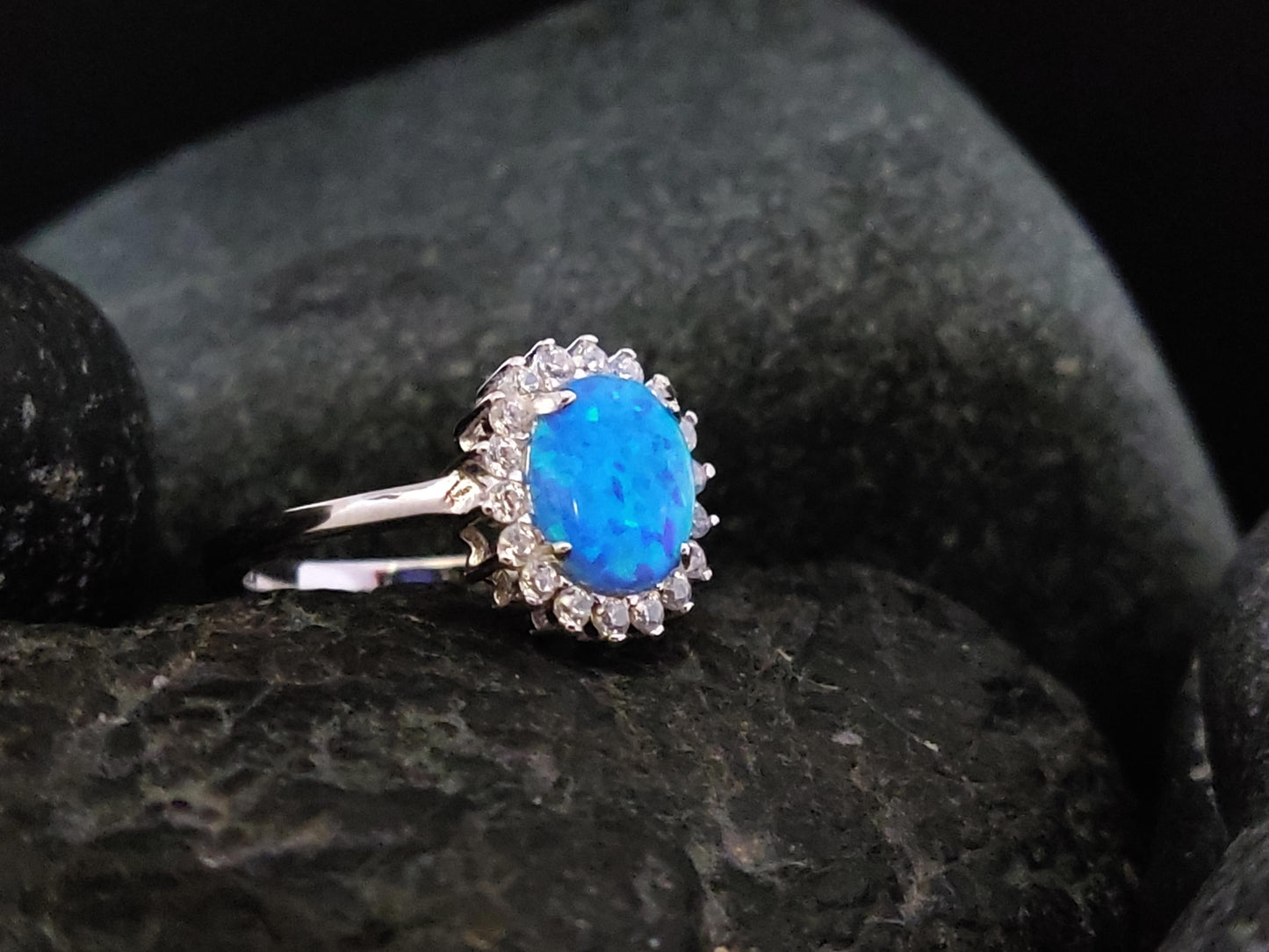 Sterling Silver 925 Oval Rosetta Blue Opal Small Modern Ring 12x10mm