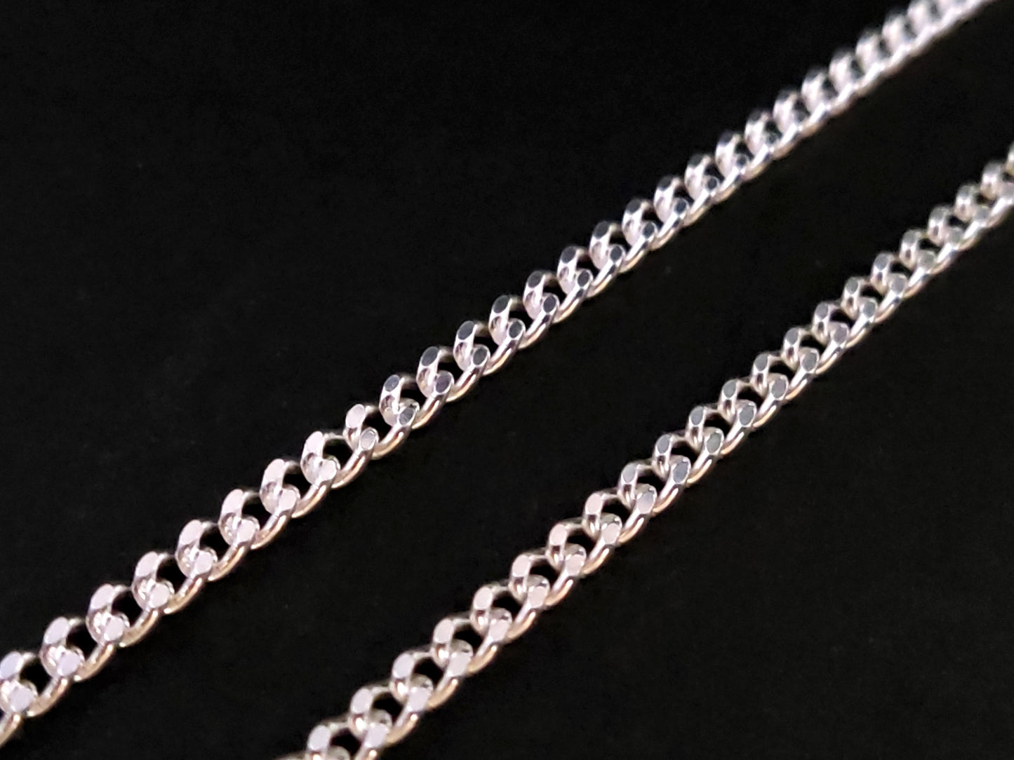 Bracelet de cheville gourmette à chaîne argentée de 3 mm