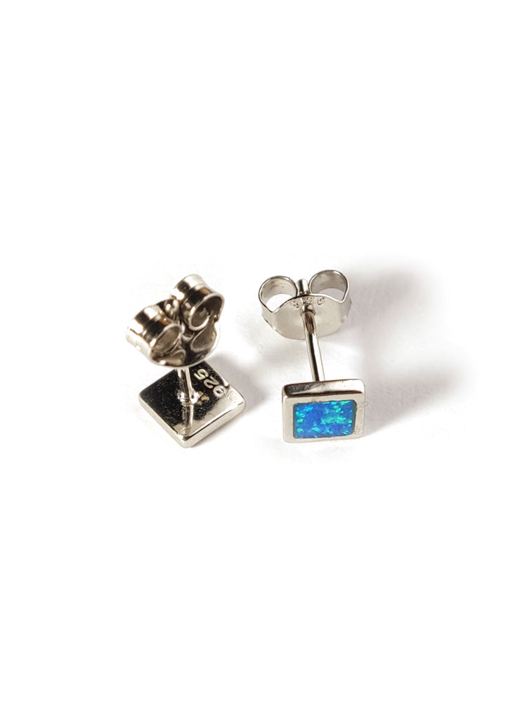 hallmark 925 on small opal silver earrings in square shape.