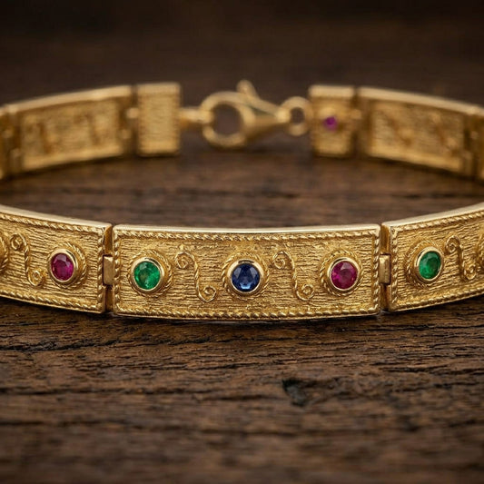 Hallmarked 925 sterling silver bracelet made in Greece close-up view