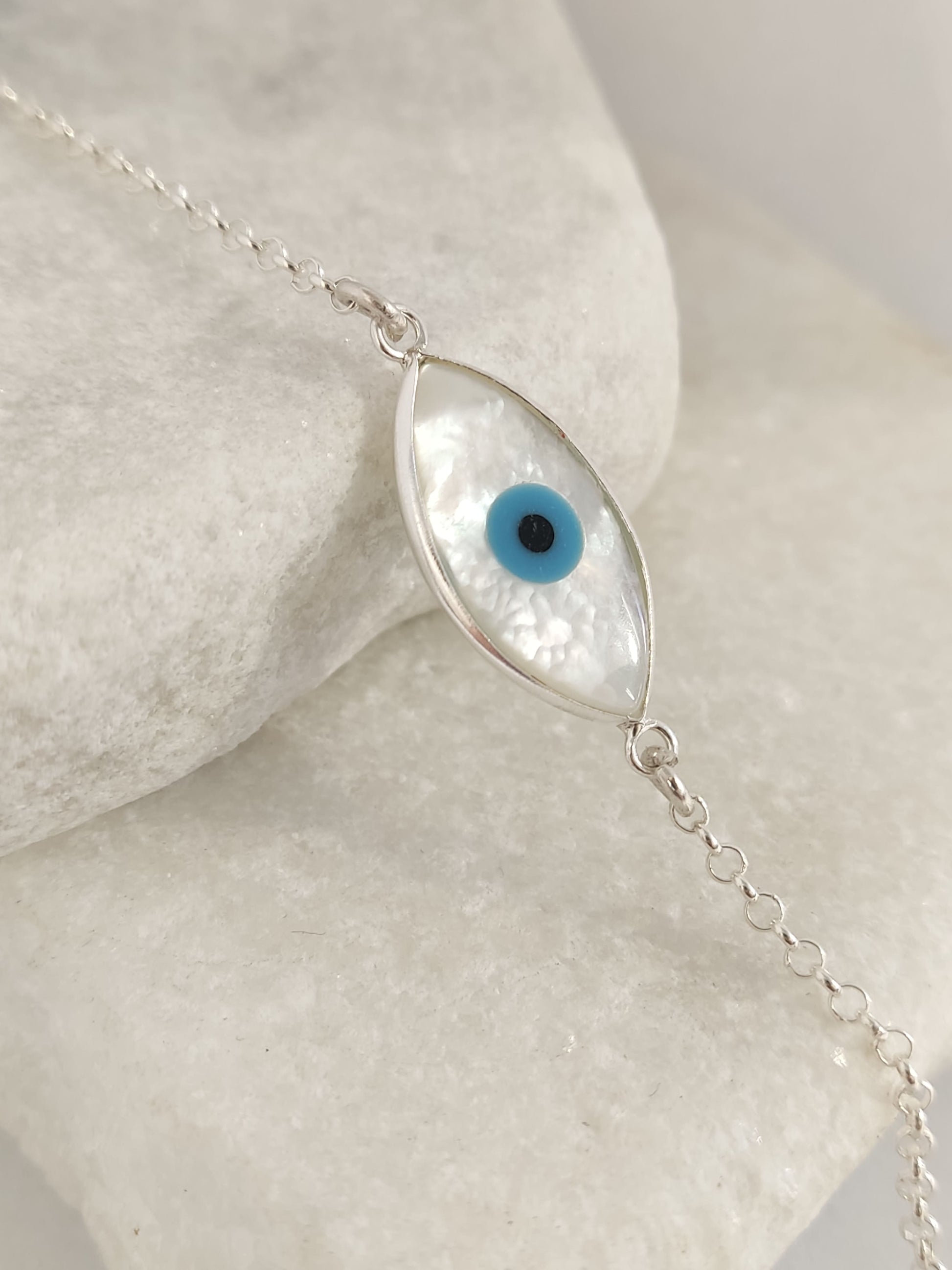 Natural mother of pearl evil eye charm bracelet