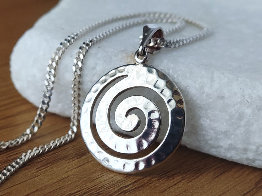 Sterling silver 925 Greek spiral hammered pendant 20mm