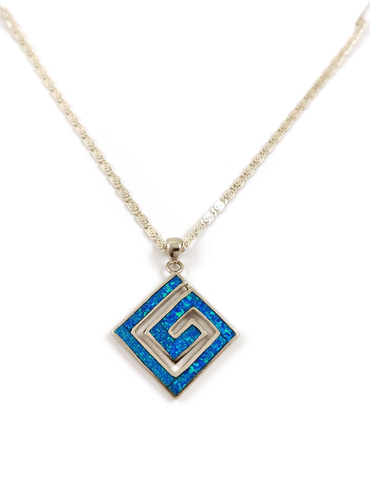 Collier avec pendentif en opale bleue et clé grecque 20 x 20 mm