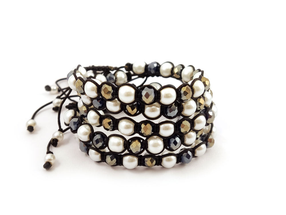 Adjustable black shamballa bracelet handmade in Greece