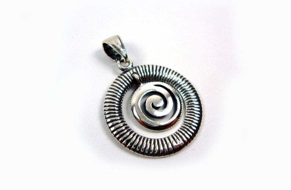 Sterling Silver 925 Ancient Greek Infinity Spiral Key Modern Pendant 21 mm