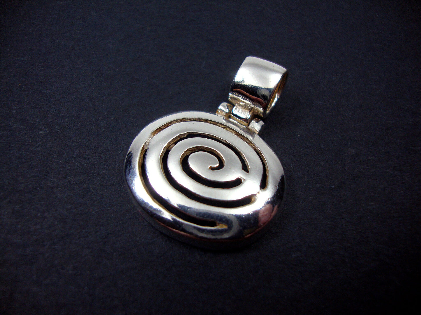Greek Silver Spiral Pendant,  Eternity Oval Vortex  Spiral Key Jewelry 23x30mm, Griechische Silber Anhangerm, Pendetif Argent Grecque