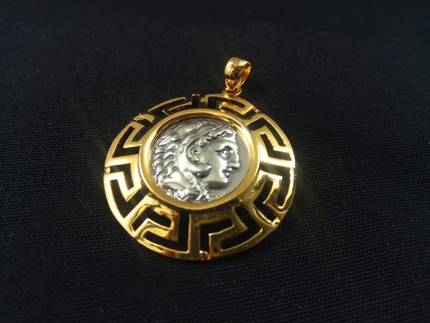Alexander der Große vergoldeter Silberanhänger 32 mm