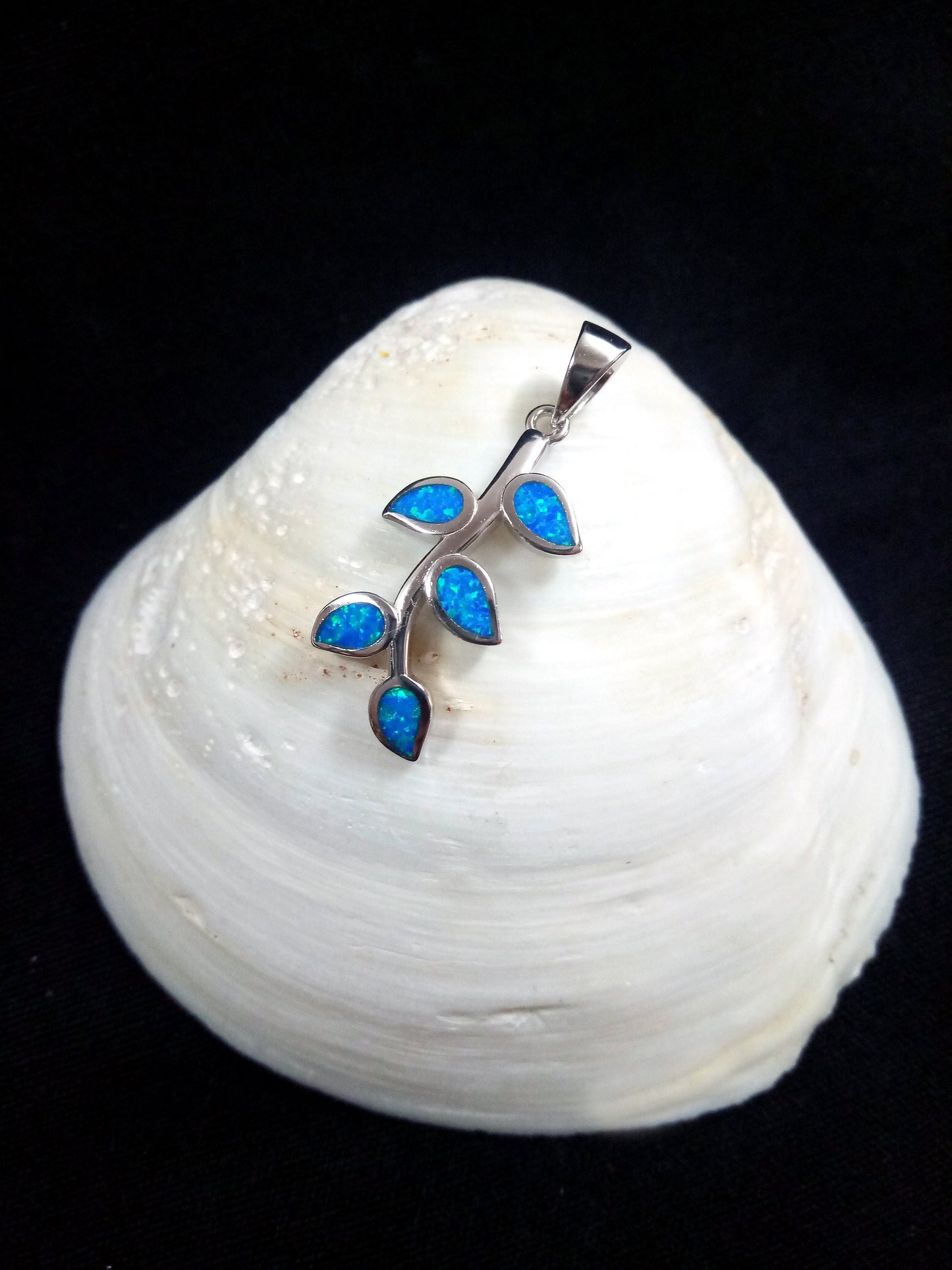 Sterling Silver 925 Greek Olive Leaf Fire Blue Opal Pendant 13x25mm, Greek Opal Leaves Pendant, Greek Jewelry, Griechischer Opal Schmuck