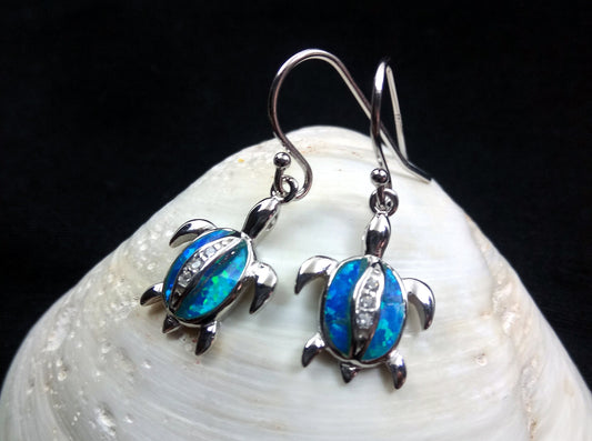 Sterling Silver 925 Sea Turtle 12x18mm Opal Earrings, Turtle Fire Opal Silver Earrings, Griechischer Blau Opal Ohrringe, Grecque Pendetif