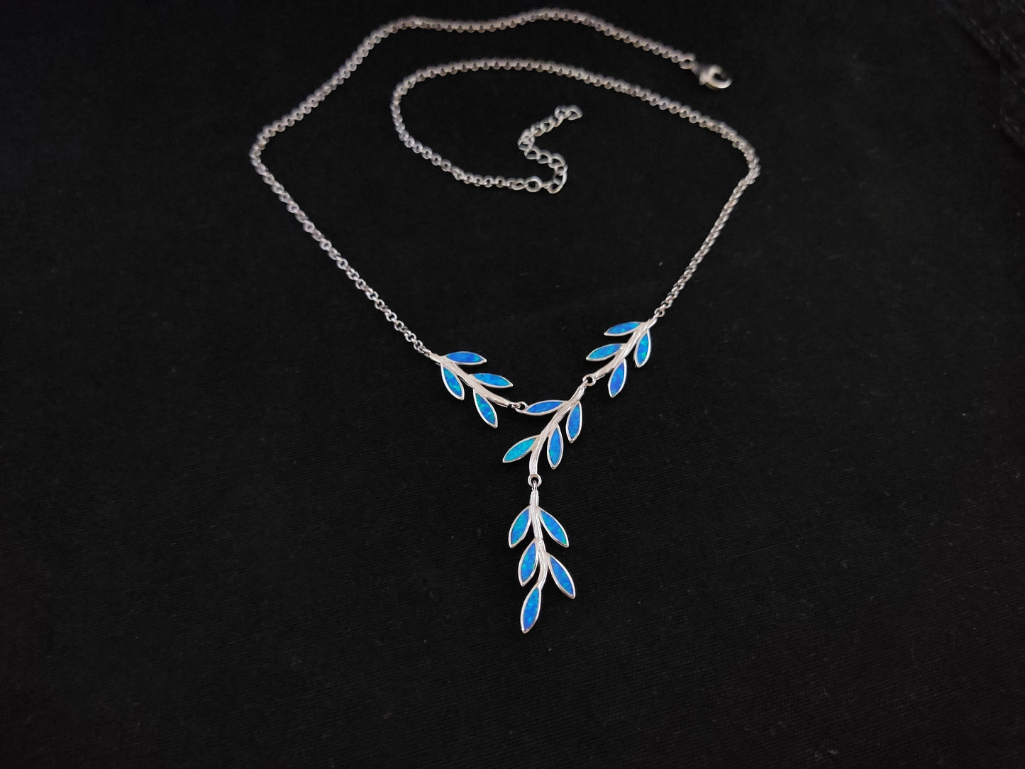 Sterling Silver 925 Fire Rainbow Blue Opal Olive Leaf Leaves Fine Necklace, Athena Necklace, Blau Opal Herz Anhanger, Bijoux Grecque, Heart